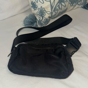 Pander off of Amazon -inspired by the Lululemon everywhere bag.